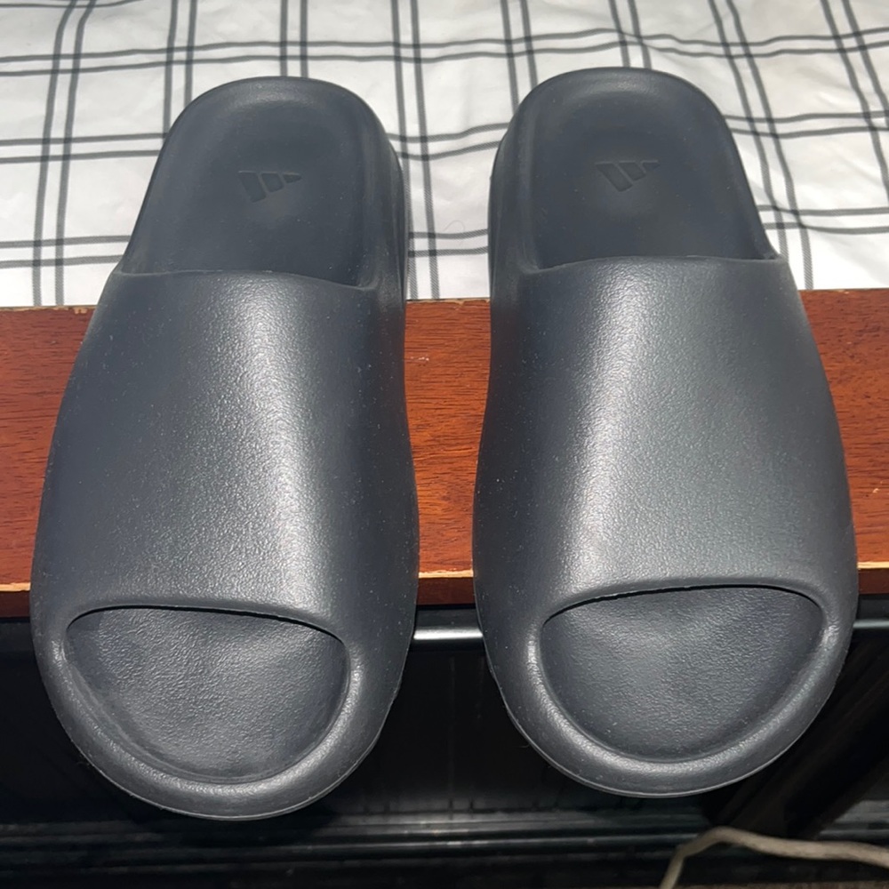 Adidas Yeezy Slide Onyx